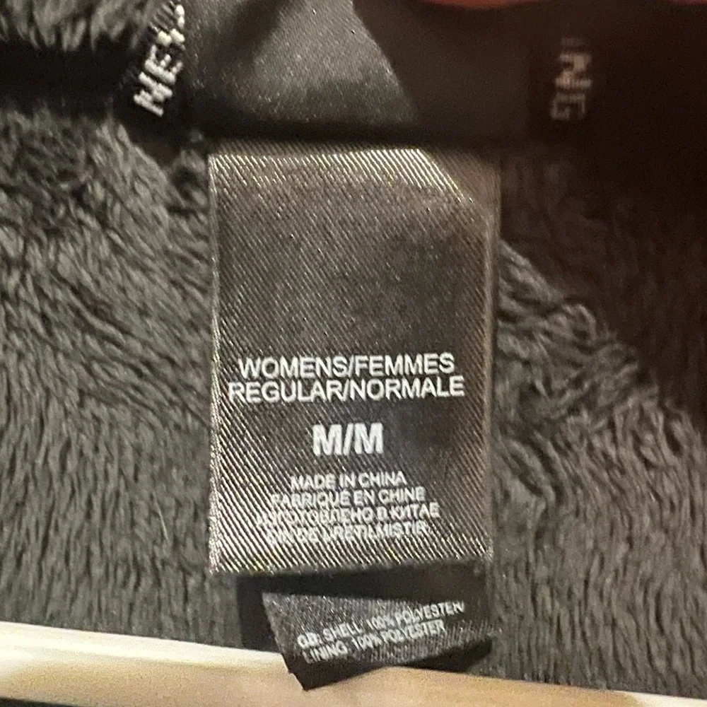 The North Face Women's Black Zip-up Teddy Jacket - Picture 5 of 5